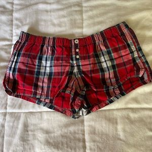 Gilly Hicks plaid shorts - S